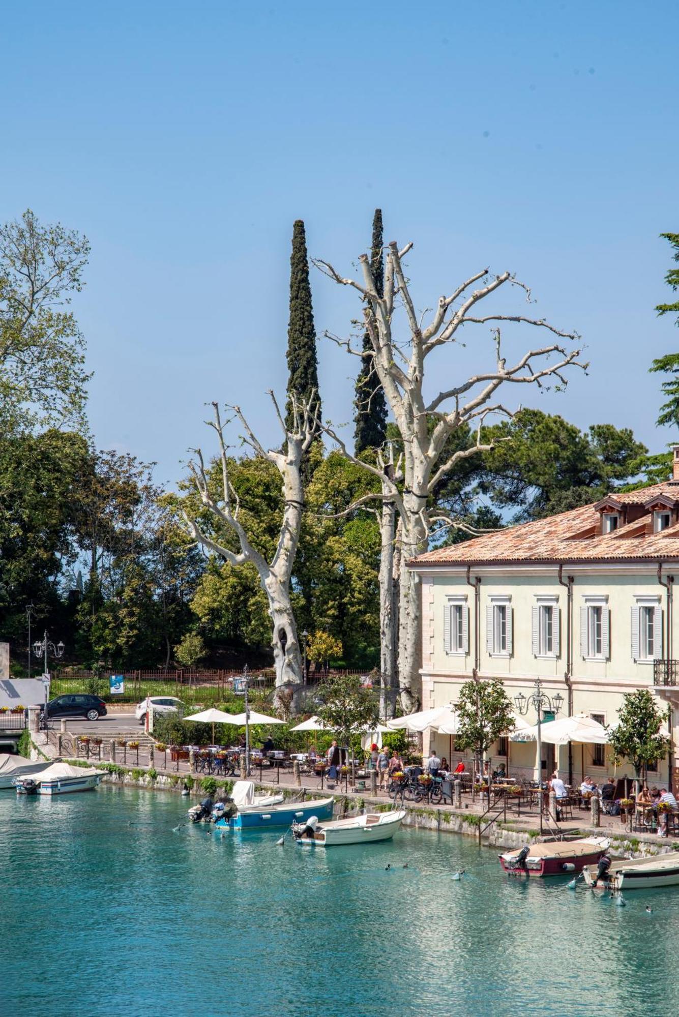 Palazzo Cordigero - Apartments Пескьера-дель-Гарда Экстерьер фото
