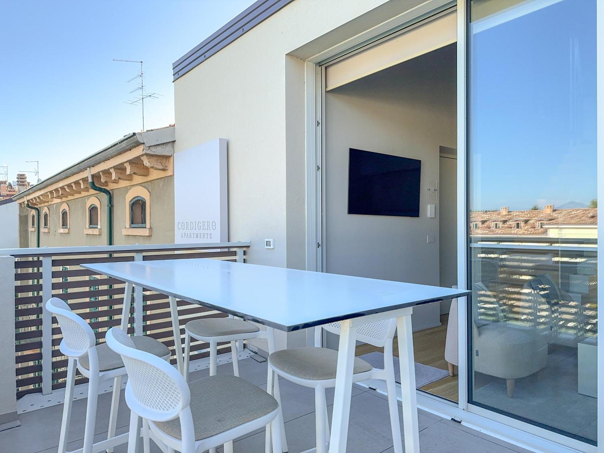 Palazzo Cordigero - Apartments Пескьера-дель-Гарда Экстерьер фото