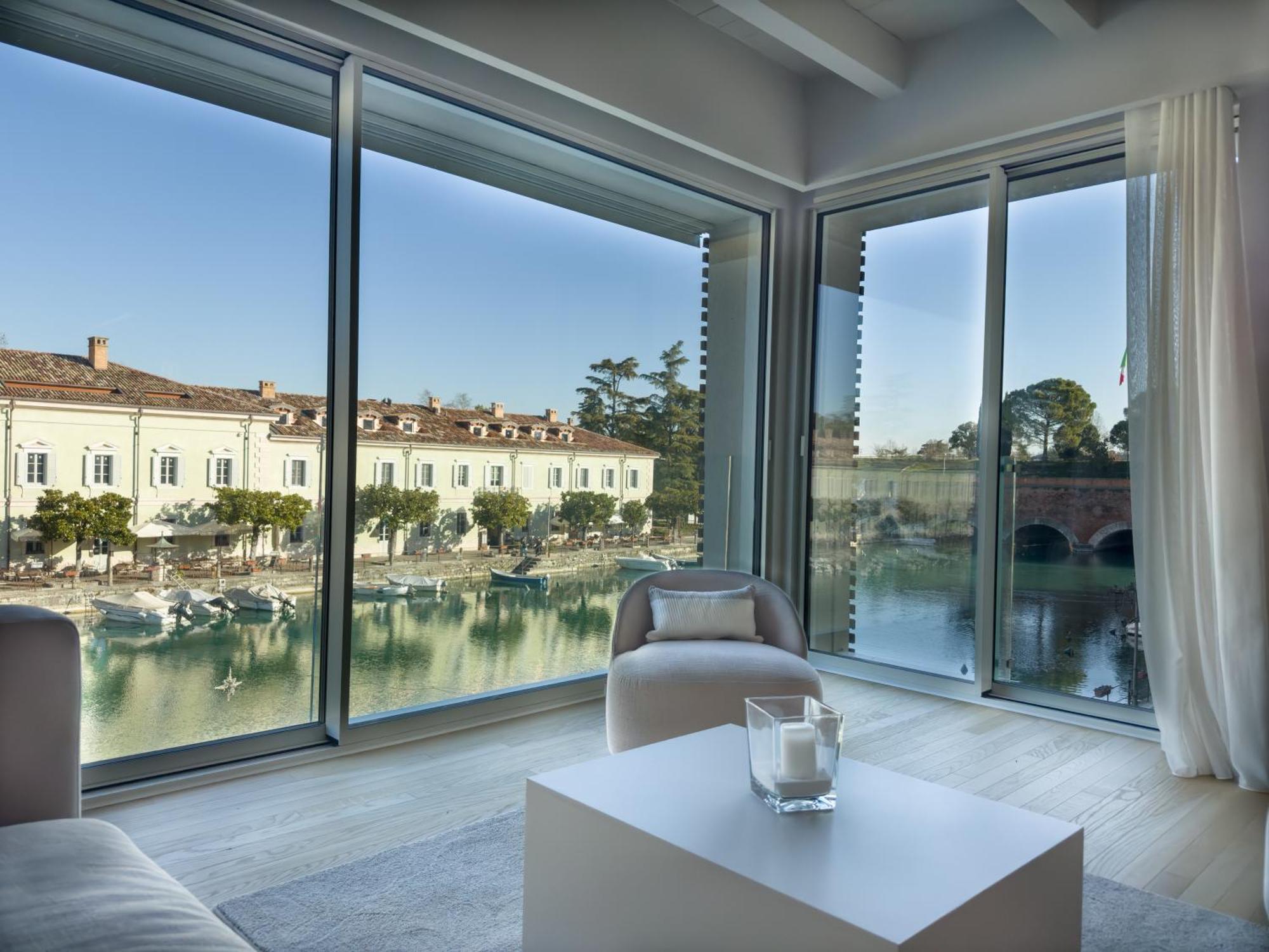 Palazzo Cordigero - Apartments Пескьера-дель-Гарда Экстерьер фото