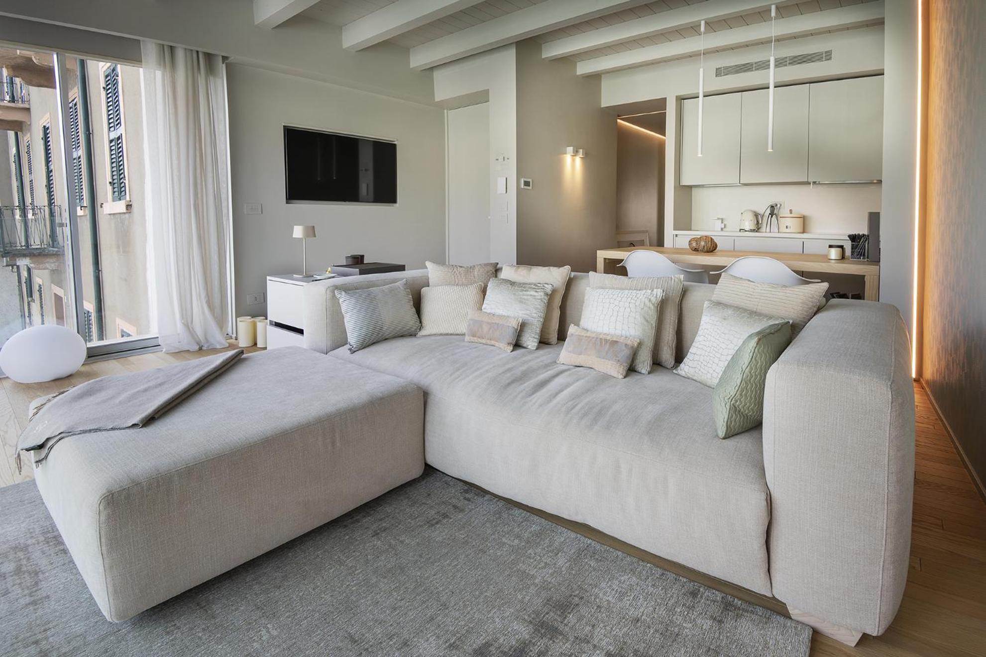 Palazzo Cordigero - Apartments Пескьера-дель-Гарда Экстерьер фото